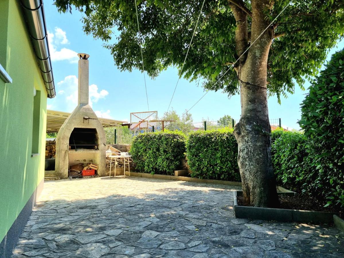 Skrbčići Apartment Deni מראה חיצוני תמונה